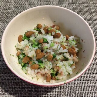 《離乳食完了期》納豆とブロッコリーの混ぜご飯